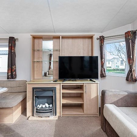 Robin Hood Rhyl Hotel Bagian luar foto