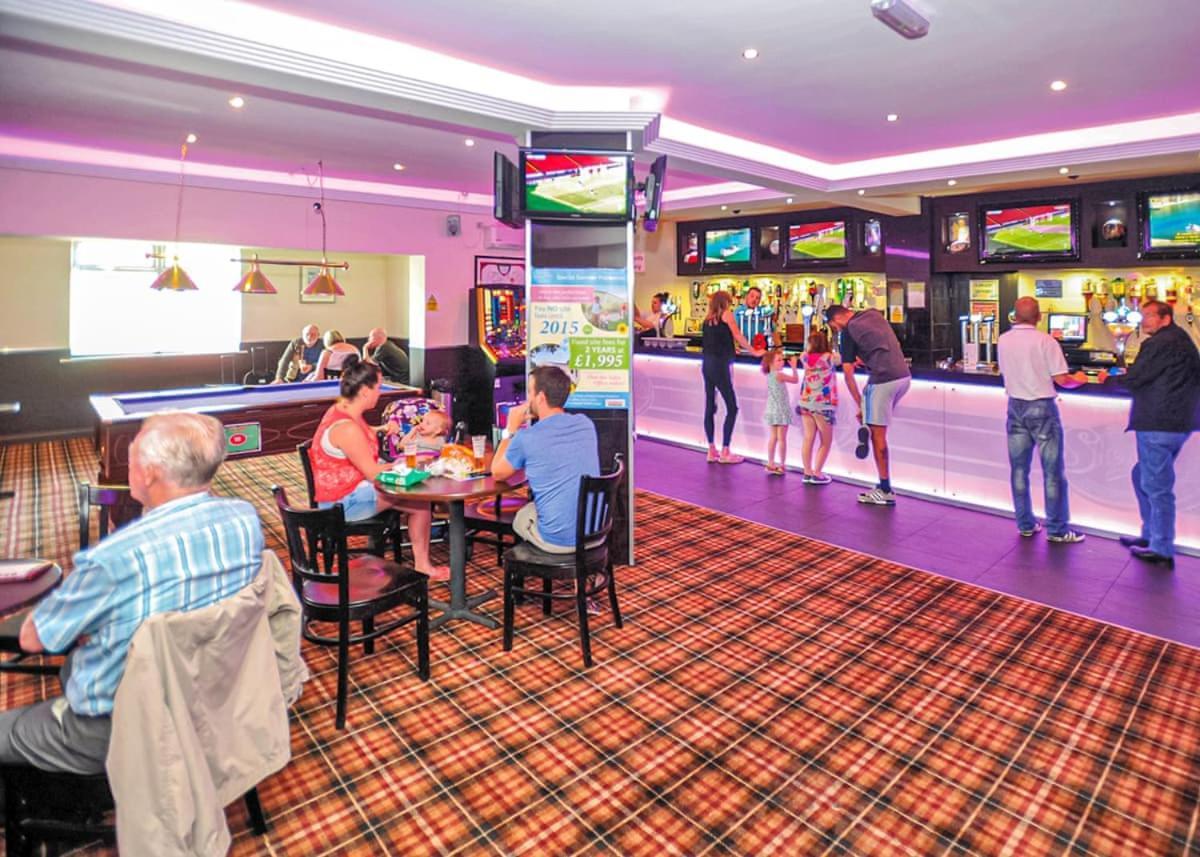 Robin Hood Rhyl Hotel Bagian luar foto